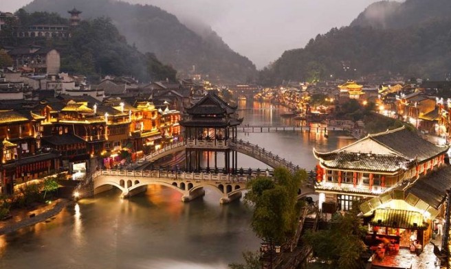 Tam Hiệp- Trương Gia Giới- Phượng Hoàng Cổ Trấn